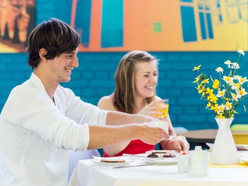 Hostel Huetteldorf Вена Экстерьер фото