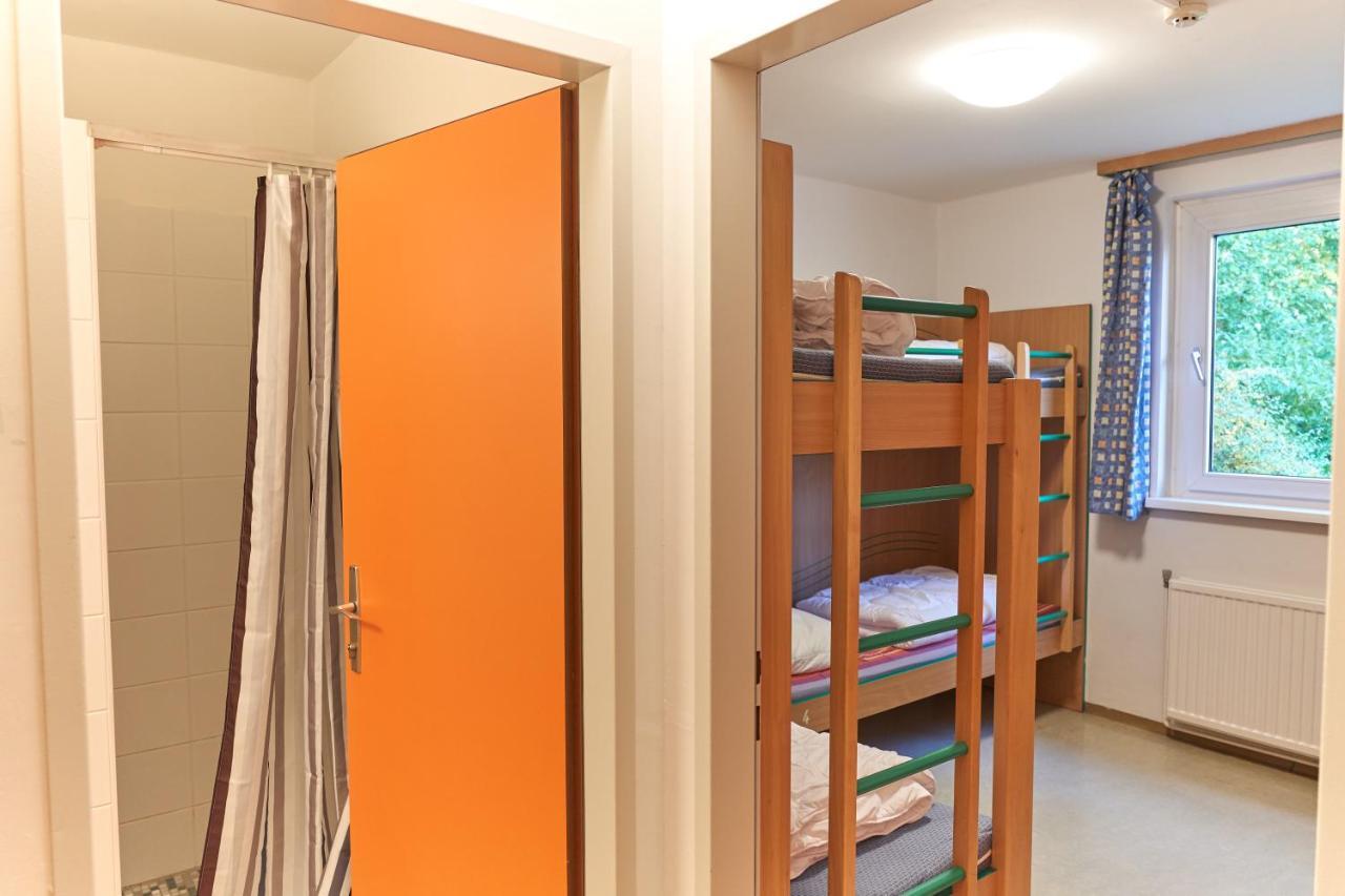 Hostel Huetteldorf Вена Экстерьер фото